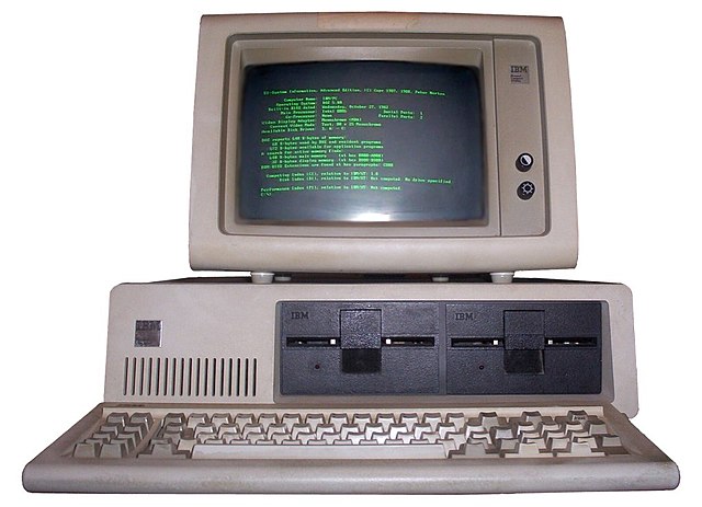 1981-es IBM 5150 PC IBM 5151 kpernyvel